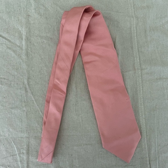 Vintage Fabio Ferretti Pink 100% Silk Made in Italy Necktie - Picture 2 of 5